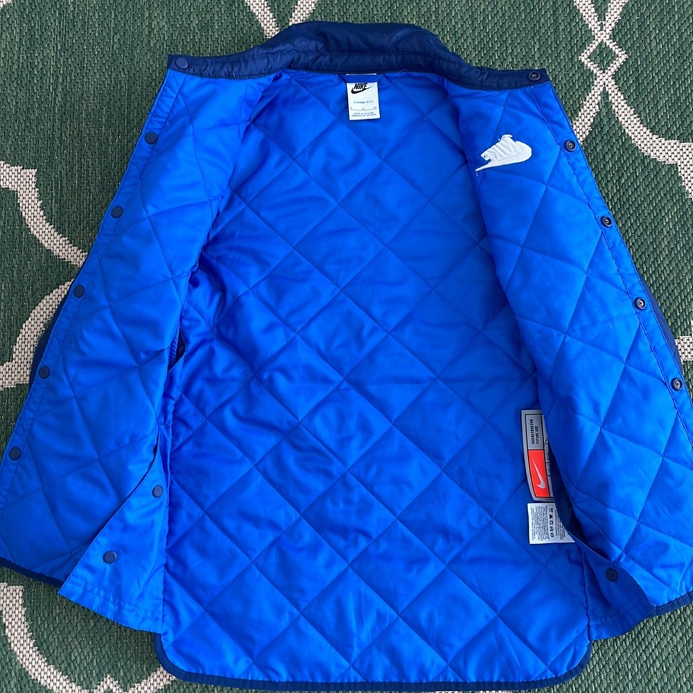 Nike quilted jacket! - Picture 2 of 3